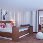 Lenzerhorn - Alpine Stay, & Savour Hotell Lenzerheide