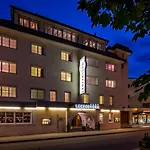 Hotell Lenzerhorn - Alpine Stay, & Savour