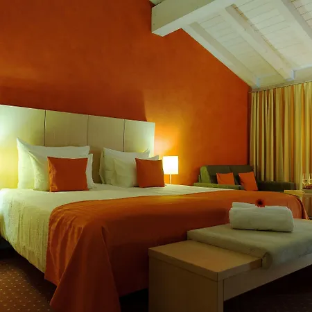 Lenzerhorn - Alpine Stay, & Savour Hotel Lenzerheide