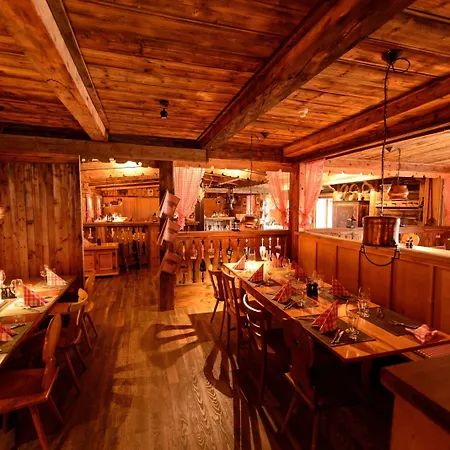 Lenzerhorn - Alpine Stay, & Savour Lenzerheide