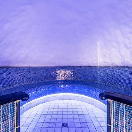 Lenzerhorn - Alpine Stay, & Savour Hotel Lenzerheide