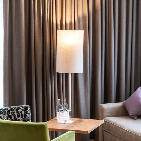 Lenzerhorn - Alpine Stay, & Savour Hotel