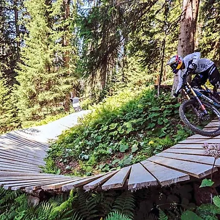 Szálloda Lenzerhorn - Alpine Stay, & Savour Lenzerheide
