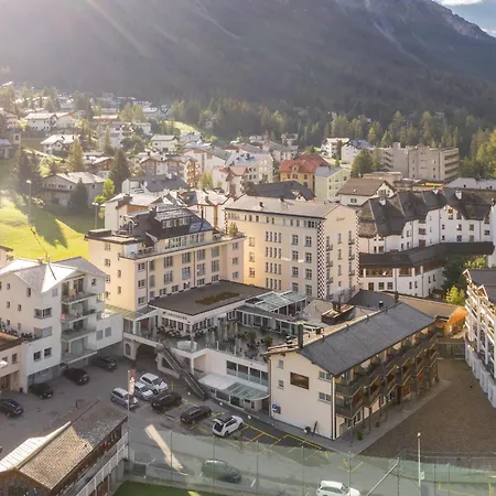 מלון Lenzerhorn - Alpine Stay, & Savour 4*