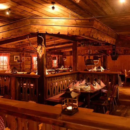 Lenzerhorn - Alpine Stay, & Savour 4*