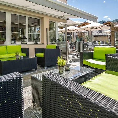 Lenzerhorn - Alpine Stay, & Savour מלון